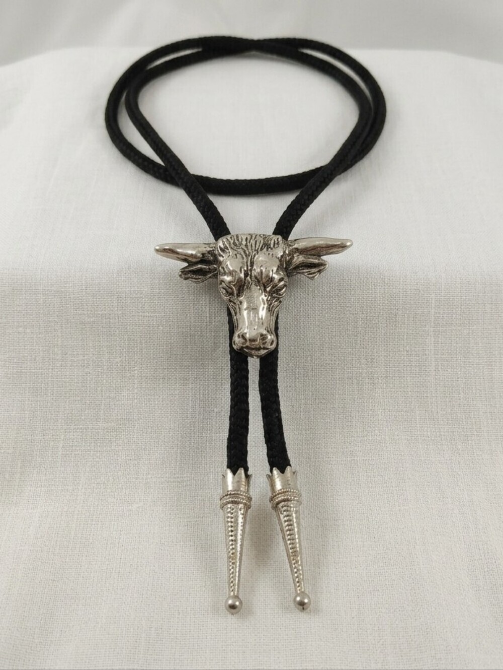 Vintage Western Longhorn Bull Bolo Tie Silver Tone Black Braided Cord Cow Skew